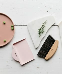 Andree Jardin Wooden Table Brush & Dustpan
