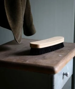 Andree Jardin Hog Bristle Clothes Brush